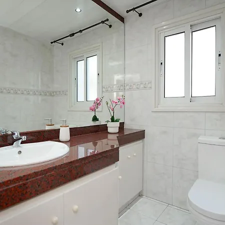 Ferienhaus Nissi Diamond Mansion